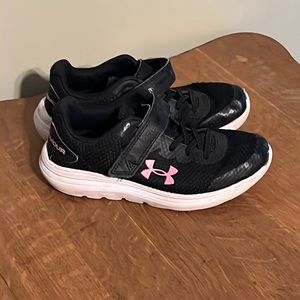 Under Armour shoes - 290